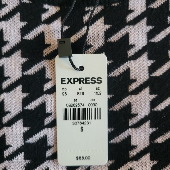 NWT Houndstooth crop sweater with shoulder pads. Womens size Small - Picture 3 of 3